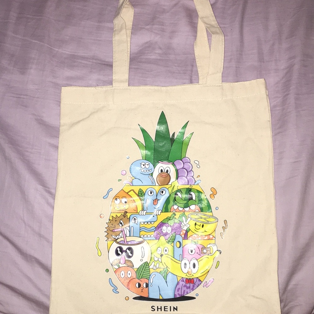 LAST CALL! Pineapple cartoon figures bag
